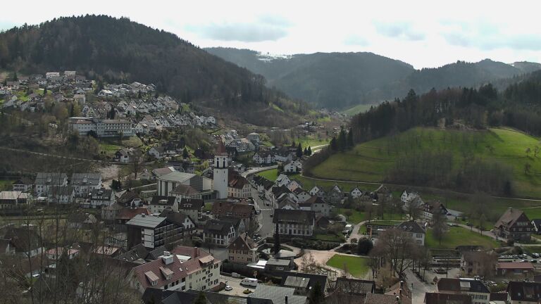 Dieses Bild zeigt eine Webcam-Aufnahme von Ottenhöfen, aufgenommen am Freitag, den 03.04.2026 um 12:40 Uhr