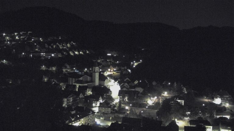 Dieses Bild zeigt eine Webcam-Aufnahme von Ottenhöfen, aufgenommen am Montag, den 24.08.2026 um 01:30 Uhr