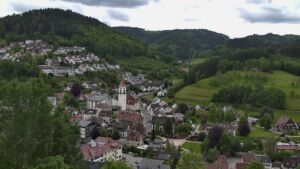 Dieses Bild zeigt eine Webcam-Aufnahme von Ottenhöfen, aufgenommen am Dienstag, den 19.05.2026 um 12:00 Uhr