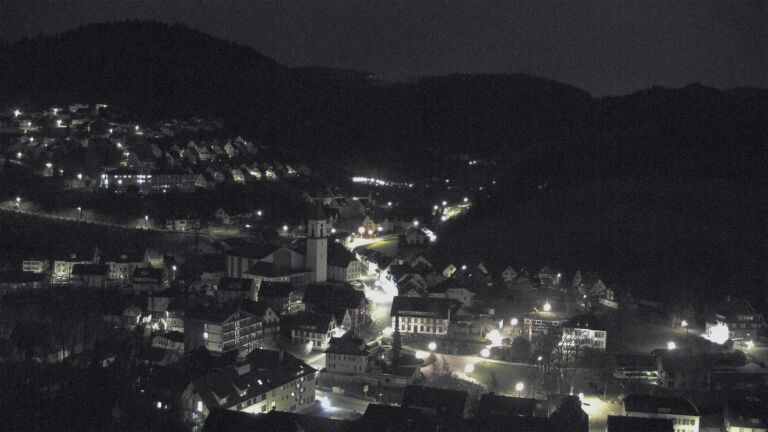 Dieses Bild zeigt eine Webcam-Aufnahme von Ottenhöfen, aufgenommen am Mittwoch, den 01.04.2026 um 01:00 Uhr