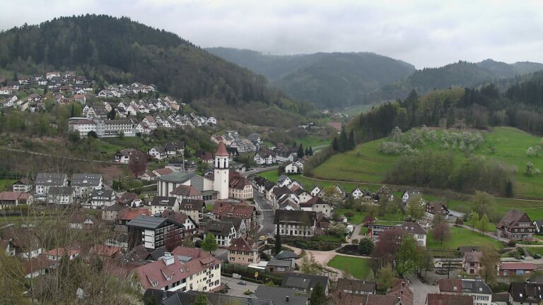 Dieses Bild zeigt eine Webcam-Aufnahme von Ottenhöfen, aufgenommen am Dienstag, den 14.04.2026 um 14:40 Uhr