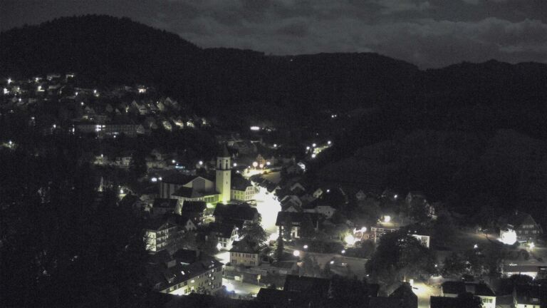 Dieses Bild zeigt eine Webcam-Aufnahme von Ottenhöfen, aufgenommen am Dienstag, den 01.09.2026 um 05:00 Uhr