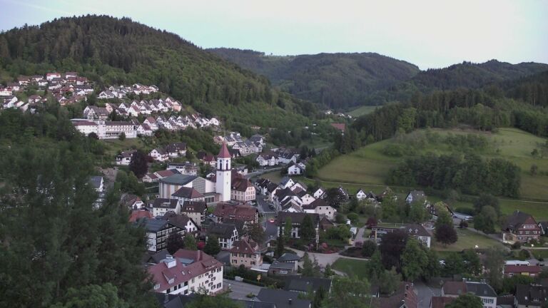 Dieses Bild zeigt eine Webcam-Aufnahme von Ottenhöfen, aufgenommen am Donnerstag, den 21.05.2026 um 21:30 Uhr