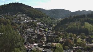 Dieses Bild zeigt eine Webcam-Aufnahme von Ottenhöfen, aufgenommen am Donnerstag, den 15.10.2026 um 13:20 Uhr
