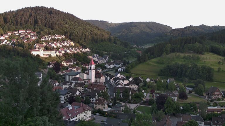 Dieses Bild zeigt eine Webcam-Aufnahme von Ottenhöfen, aufgenommen am Mittwoch, den 27.05.2026 um 20:40 Uhr