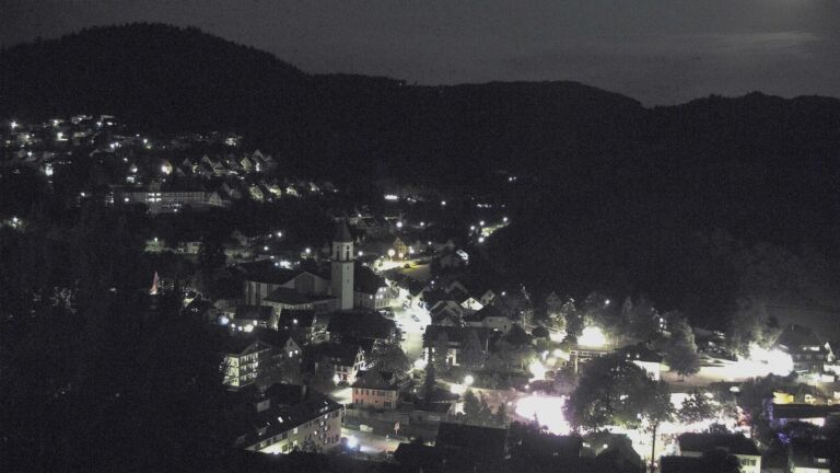 Dieses Bild zeigt eine Webcam-Aufnahme von Ottenhöfen, aufgenommen am Samstag, den 25.07.2026 um 23:00 Uhr