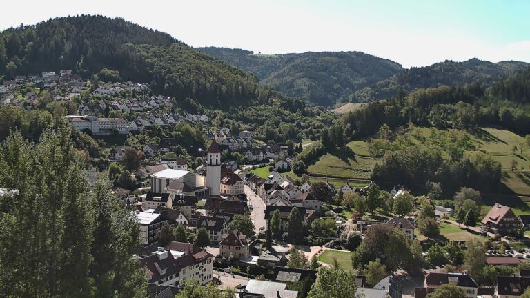 Dieses Bild zeigt eine Webcam-Aufnahme von Ottenhöfen, aufgenommen am Dienstag, den 15.09.2026 um 11:40 Uhr