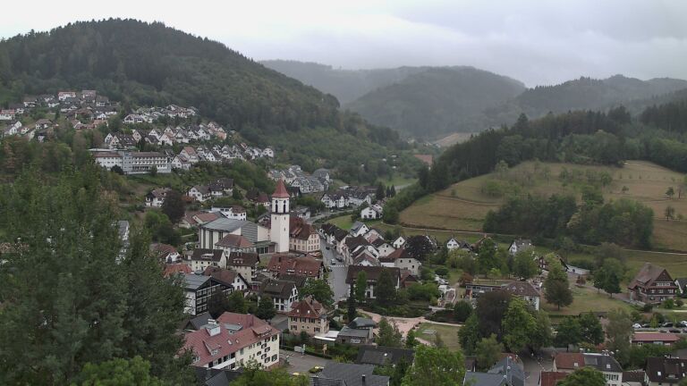 Dieses Bild zeigt eine Webcam-Aufnahme von Ottenhöfen, aufgenommen am Sonntag, den 30.08.2026 um 11:30 Uhr
