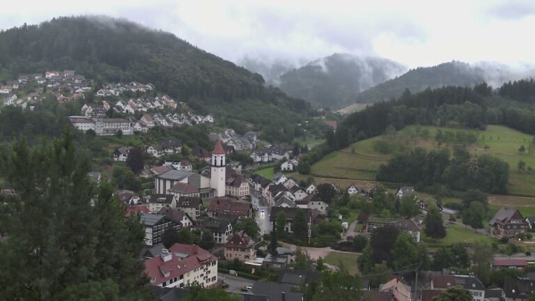 Dieses Bild zeigt eine Webcam-Aufnahme von Ottenhöfen, aufgenommen am Montag, den 29.06.2026 um 06:20 Uhr