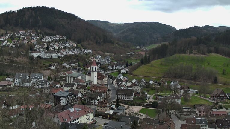 Dieses Bild zeigt eine Webcam-Aufnahme von Ottenhöfen, aufgenommen am Dienstag, den 17.03.2026 um 15:30 Uhr