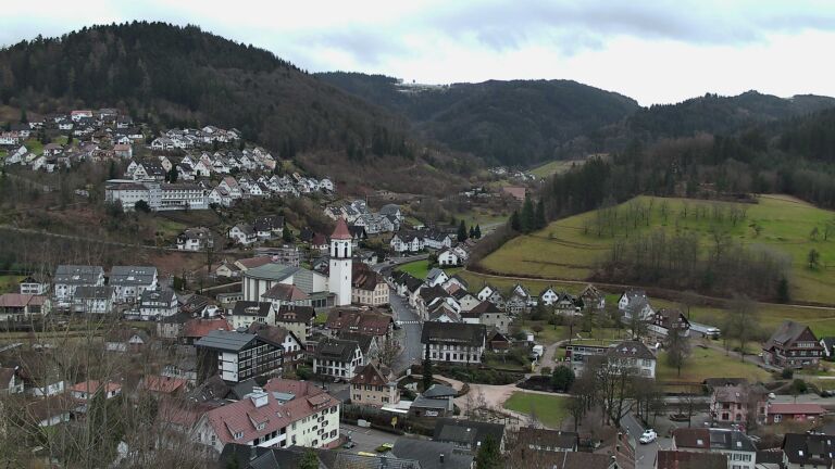 Dieses Bild zeigt eine Webcam-Aufnahme von Ottenhöfen, aufgenommen am Montag, den 16.02.2026 um 09:30 Uhr