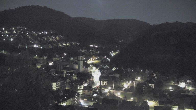 Dieses Bild zeigt eine Webcam-Aufnahme von Ottenhöfen, aufgenommen am Donnerstag, den 30.04.2026 um 23:30 Uhr