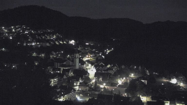 Dieses Bild zeigt eine Webcam-Aufnahme von Ottenhöfen, aufgenommen am Freitag, den 10.07.2026 um 23:00 Uhr