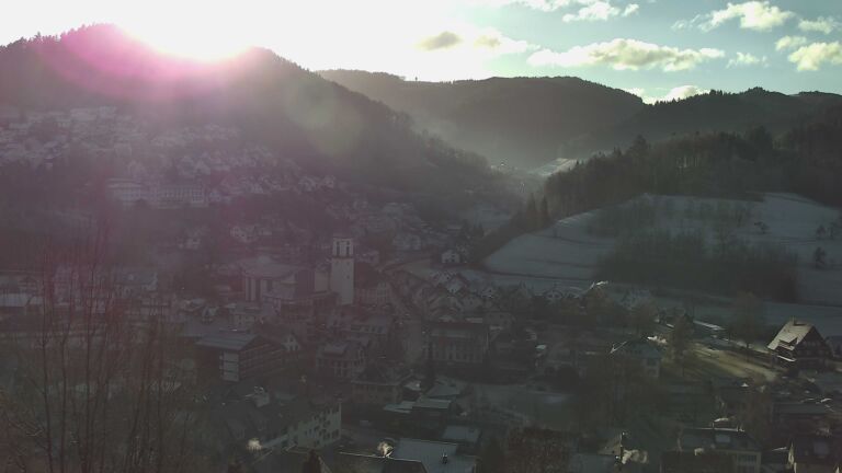 Dieses Bild zeigt eine Webcam-Aufnahme von Ottenhöfen, aufgenommen am Dienstag, den 30.12.2025 um 10:10 Uhr