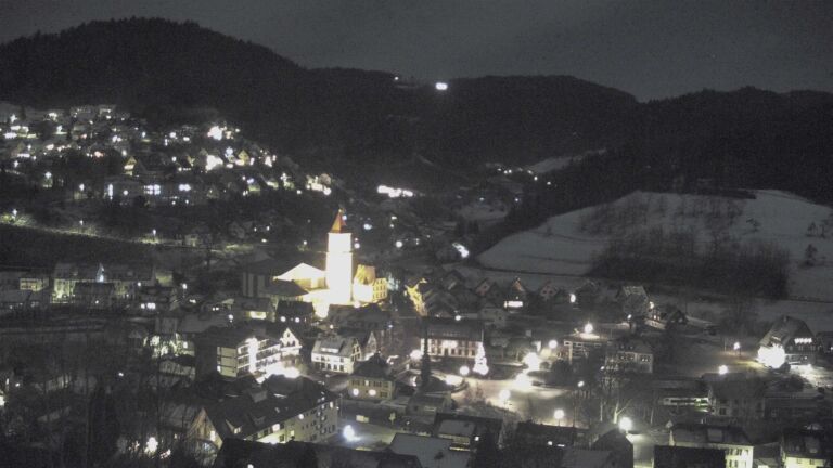 Dieses Bild zeigt eine Webcam-Aufnahme von Ottenhöfen, aufgenommen am Mittwoch, den 31.12.2025 um 23:30 Uhr