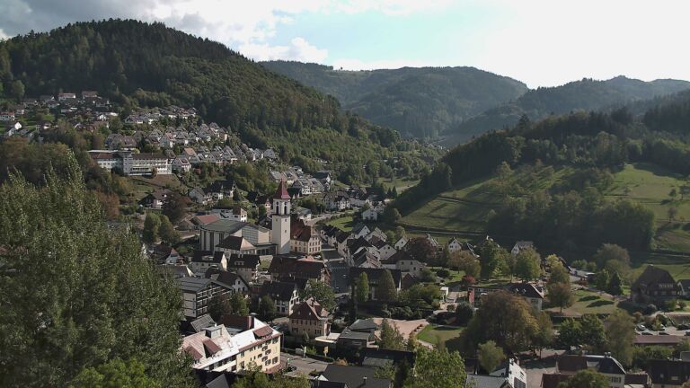 Dieses Bild zeigt eine Webcam-Aufnahme von Ottenhöfen, aufgenommen am Dienstag, den 06.10.2026 um 15:10 Uhr