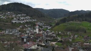 Dieses Bild zeigt eine Webcam-Aufnahme von Ottenhöfen, aufgenommen am Freitag, den 10.04.2026 um 16:00 Uhr