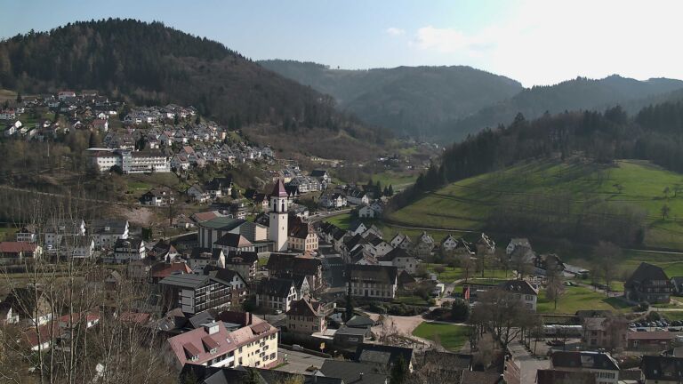 Dieses Bild zeigt eine Webcam-Aufnahme von Ottenhöfen, aufgenommen am Sonntag, den 22.03.2026 um 15:10 Uhr