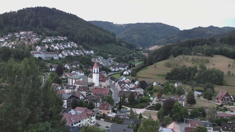 Dieses Bild zeigt eine Webcam-Aufnahme von Ottenhöfen, aufgenommen am Dienstag, den 14.07.2026 um 05:30 Uhr
