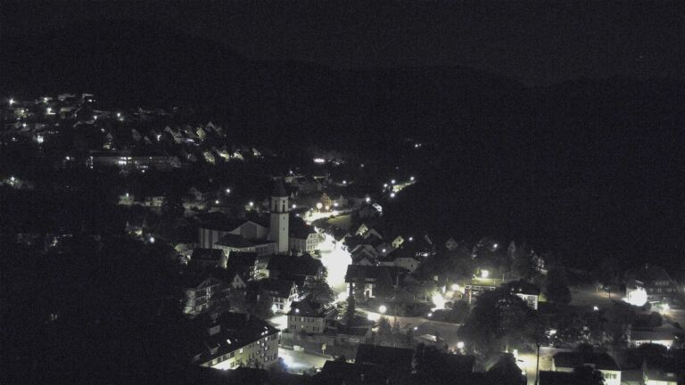 Dieses Bild zeigt eine Webcam-Aufnahme von Ottenhöfen, aufgenommen am Sonntag, den 12.07.2026 um 01:00 Uhr