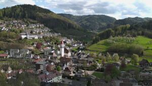 Dieses Bild zeigt eine Webcam-Aufnahme von Ottenhöfen, aufgenommen am Freitag, den 17.04.2026 um 16:40 Uhr