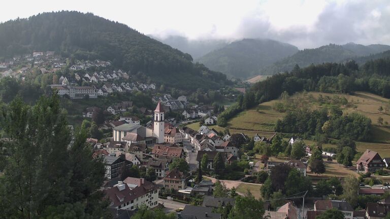 Dieses Bild zeigt eine Webcam-Aufnahme von Ottenhöfen, aufgenommen am Sonntag, den 19.07.2026 um 09:20 Uhr
