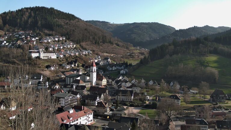 Dieses Bild zeigt eine Webcam-Aufnahme von Ottenhöfen, aufgenommen am Mittwoch, den 04.03.2026 um 16:20 Uhr