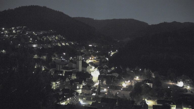 Dieses Bild zeigt eine Webcam-Aufnahme von Ottenhöfen, aufgenommen am Mittwoch, den 26.08.2026 um 23:30 Uhr
