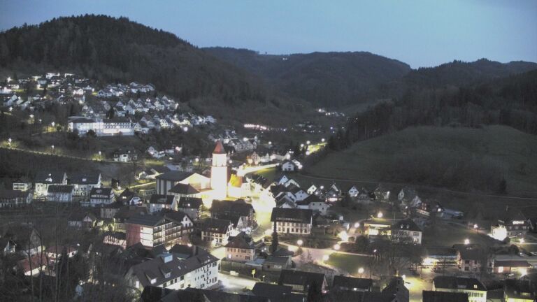 Dieses Bild zeigt eine Webcam-Aufnahme von Ottenhöfen, aufgenommen am Dienstag, den 24.03.2026 um 19:20 Uhr