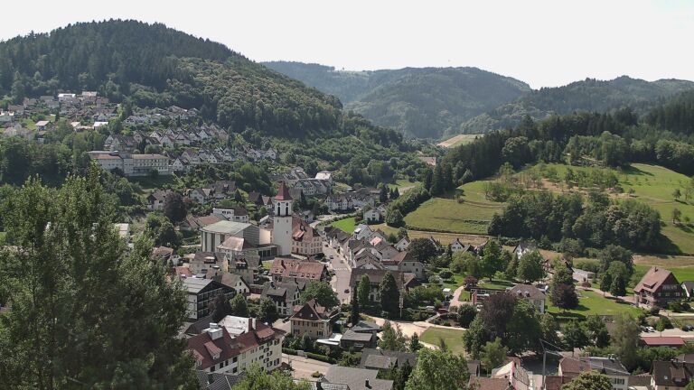 Dieses Bild zeigt eine Webcam-Aufnahme von Ottenhöfen, aufgenommen am Freitag, den 26.06.2026 um 11:20 Uhr
