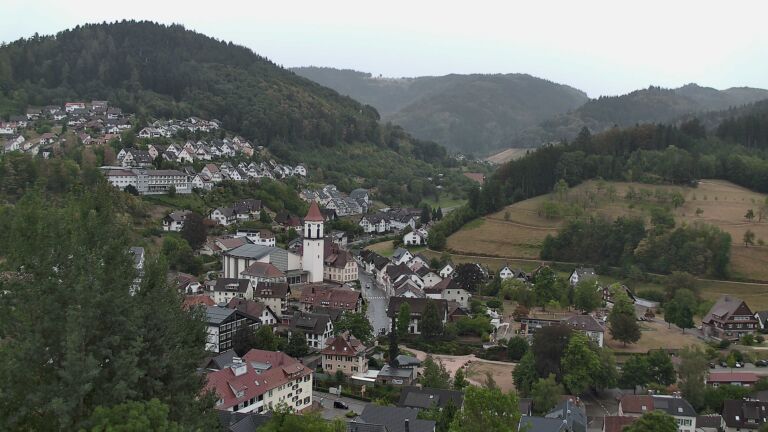 Dieses Bild zeigt eine Webcam-Aufnahme von Ottenhöfen, aufgenommen am Freitag, den 21.08.2026 um 12:20 Uhr