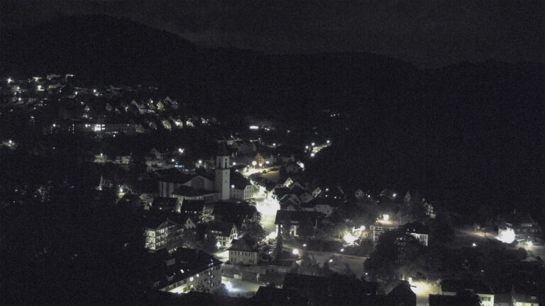 Dieses Bild zeigt eine Webcam-Aufnahme von Ottenhöfen, aufgenommen am Donnerstag, den 20.08.2026 um 23:30 Uhr