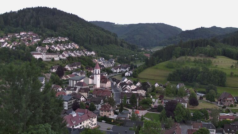 Dieses Bild zeigt eine Webcam-Aufnahme von Ottenhöfen, aufgenommen am Sonntag, den 24.05.2026 um 20:50 Uhr