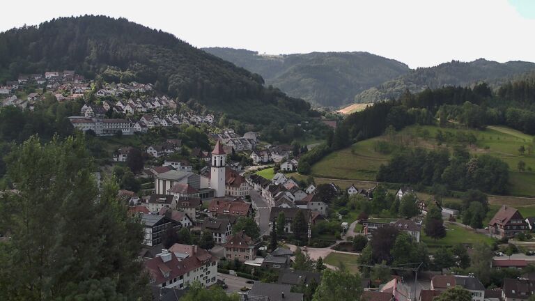 Dieses Bild zeigt eine Webcam-Aufnahme von Ottenhöfen, aufgenommen am Dienstag, den 30.06.2026 um 10:00 Uhr