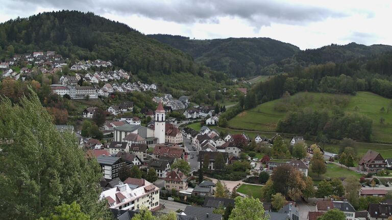 Dieses Bild zeigt eine Webcam-Aufnahme von Ottenhöfen, aufgenommen am Donnerstag, den 22.10.2026 um 14:20 Uhr