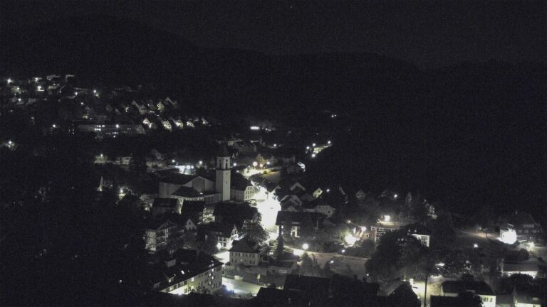Dieses Bild zeigt eine Webcam-Aufnahme von Ottenhöfen, aufgenommen am Montag, den 10.08.2026 um 02:00 Uhr