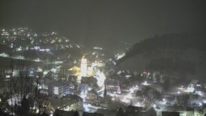 Dieses Bild zeigt eine Webcam-Aufnahme von Ottenhöfen, aufgenommen am Mittwoch, den 07.01.2026 um 18:50 Uhr