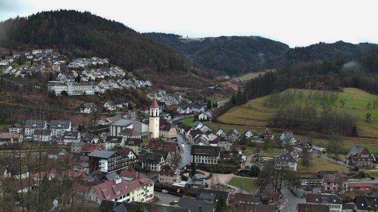 Dieses Bild zeigt eine Webcam-Aufnahme von Ottenhöfen, aufgenommen am Montag, den 16.02.2026 um 17:40 Uhr