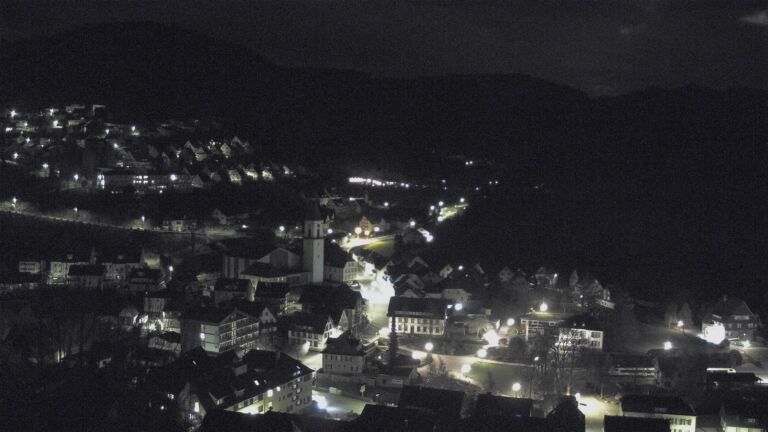 Dieses Bild zeigt eine Webcam-Aufnahme von Ottenhöfen, aufgenommen am Montag, den 06.04.2026 um 04:30 Uhr