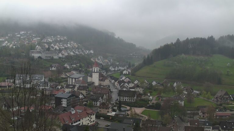 Dieses Bild zeigt eine Webcam-Aufnahme von Ottenhöfen, aufgenommen am Freitag, den 10.04.2026 um 10:50 Uhr