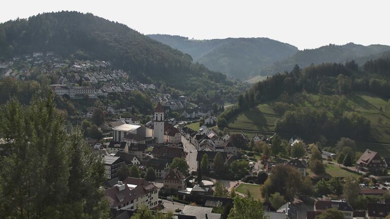 Dieses Bild zeigt eine Webcam-Aufnahme von Ottenhöfen, aufgenommen am Sonntag, den 04.10.2026 um 11:40 Uhr