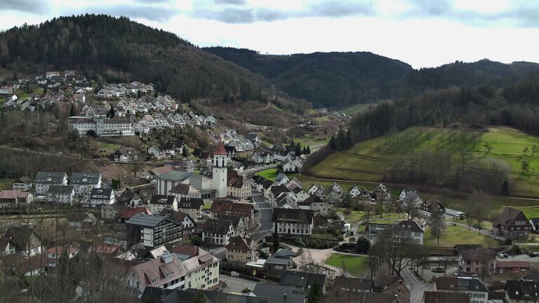 Dieses Bild zeigt eine Webcam-Aufnahme von Ottenhöfen, aufgenommen am Montag, den 23.02.2026 um 14:20 Uhr