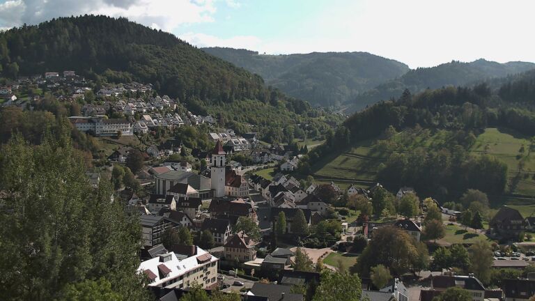 Dieses Bild zeigt eine Webcam-Aufnahme von Ottenhöfen, aufgenommen am Dienstag, den 06.10.2026 um 14:30 Uhr