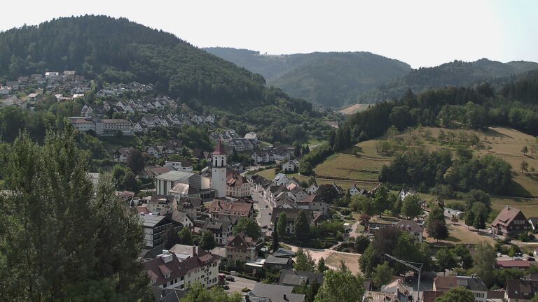 Dieses Bild zeigt eine Webcam-Aufnahme von Ottenhöfen, aufgenommen am Donnerstag, den 30.07.2026 um 11:10 Uhr