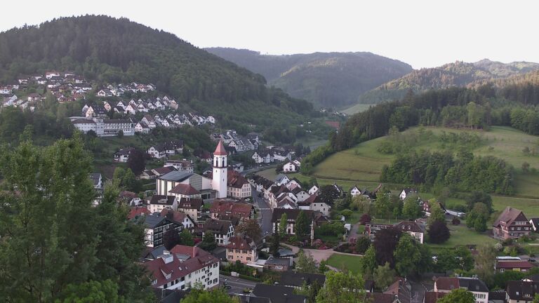 Dieses Bild zeigt eine Webcam-Aufnahme von Ottenhöfen, aufgenommen am Donnerstag, den 21.05.2026 um 06:30 Uhr