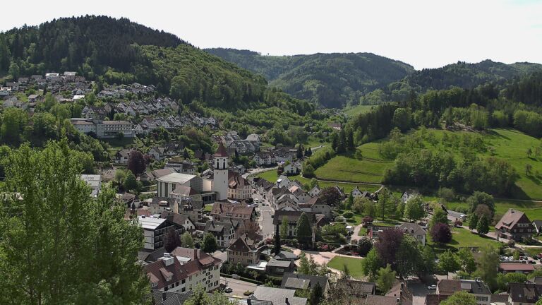 Dieses Bild zeigt eine Webcam-Aufnahme von Ottenhöfen, aufgenommen am Samstag, den 02.05.2026 um 11:40 Uhr