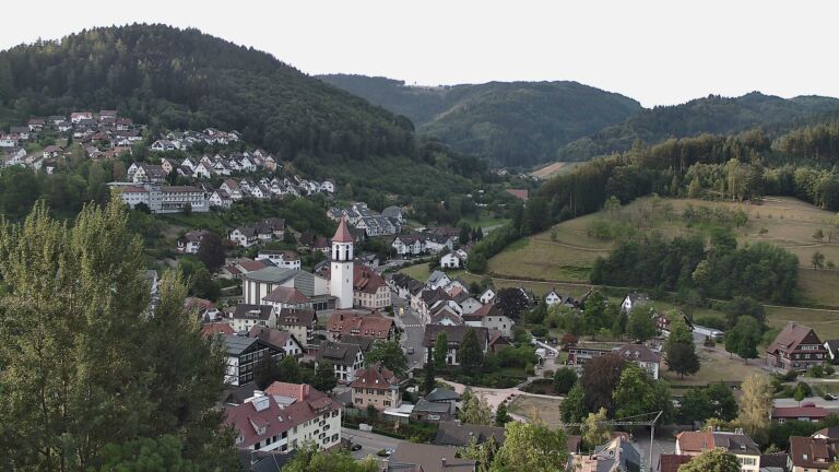 Dieses Bild zeigt eine Webcam-Aufnahme von Ottenhöfen, aufgenommen am Mittwoch, den 05.08.2026 um 07:10 Uhr