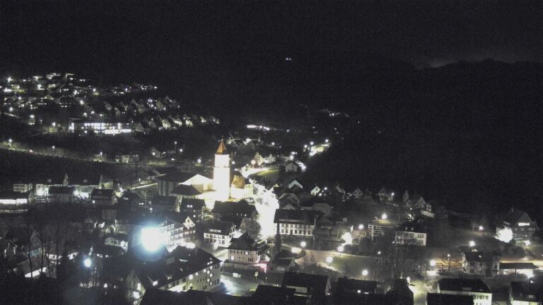 Dieses Bild zeigt eine Webcam-Aufnahme von Ottenhöfen, aufgenommen am Montag, den 16.02.2026 um 19:30 Uhr