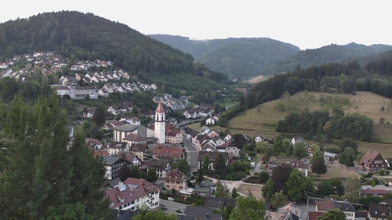 Dieses Bild zeigt eine Webcam-Aufnahme von Ottenhöfen, aufgenommen am Freitag, den 31.07.2026 um 06:50 Uhr