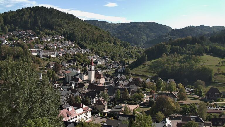 Dieses Bild zeigt eine Webcam-Aufnahme von Ottenhöfen, aufgenommen am Sonntag, den 27.09.2026 um 15:40 Uhr